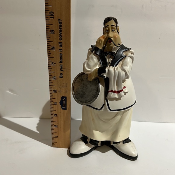 10"H Chef Serving Statue Dining Room Accessory Decoration Figurine - Picture 8 of 9